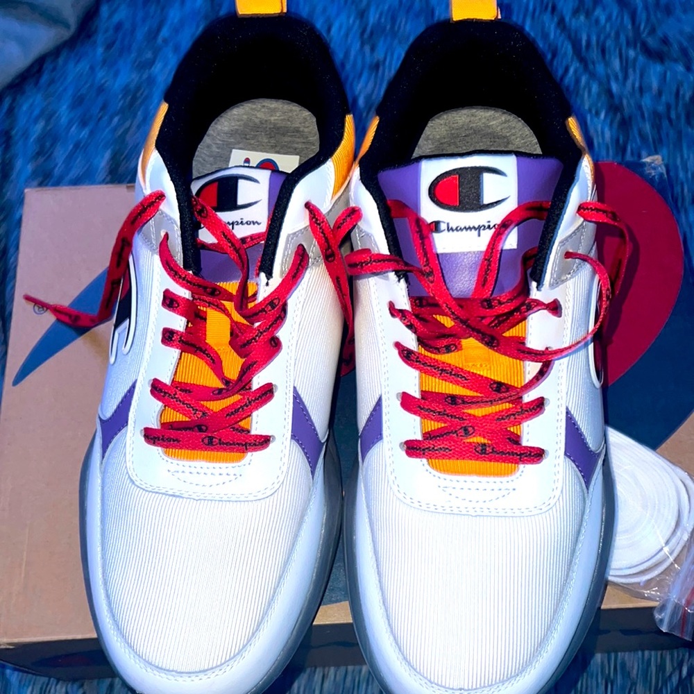 Shoes - Picture 2 of 2